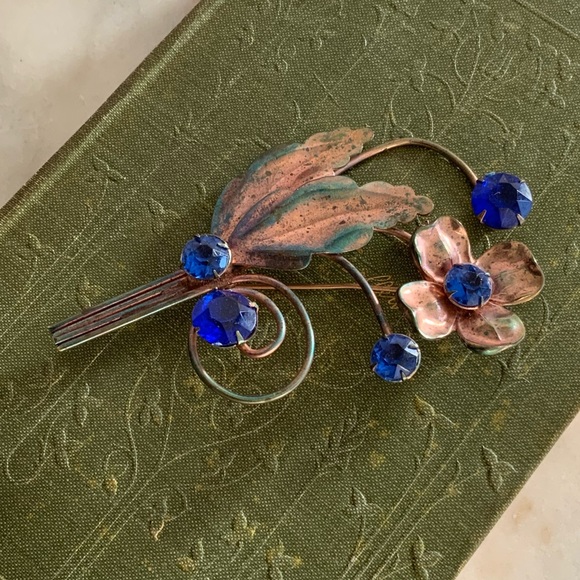 Blue Floral Brooch - Picture 3 of 9